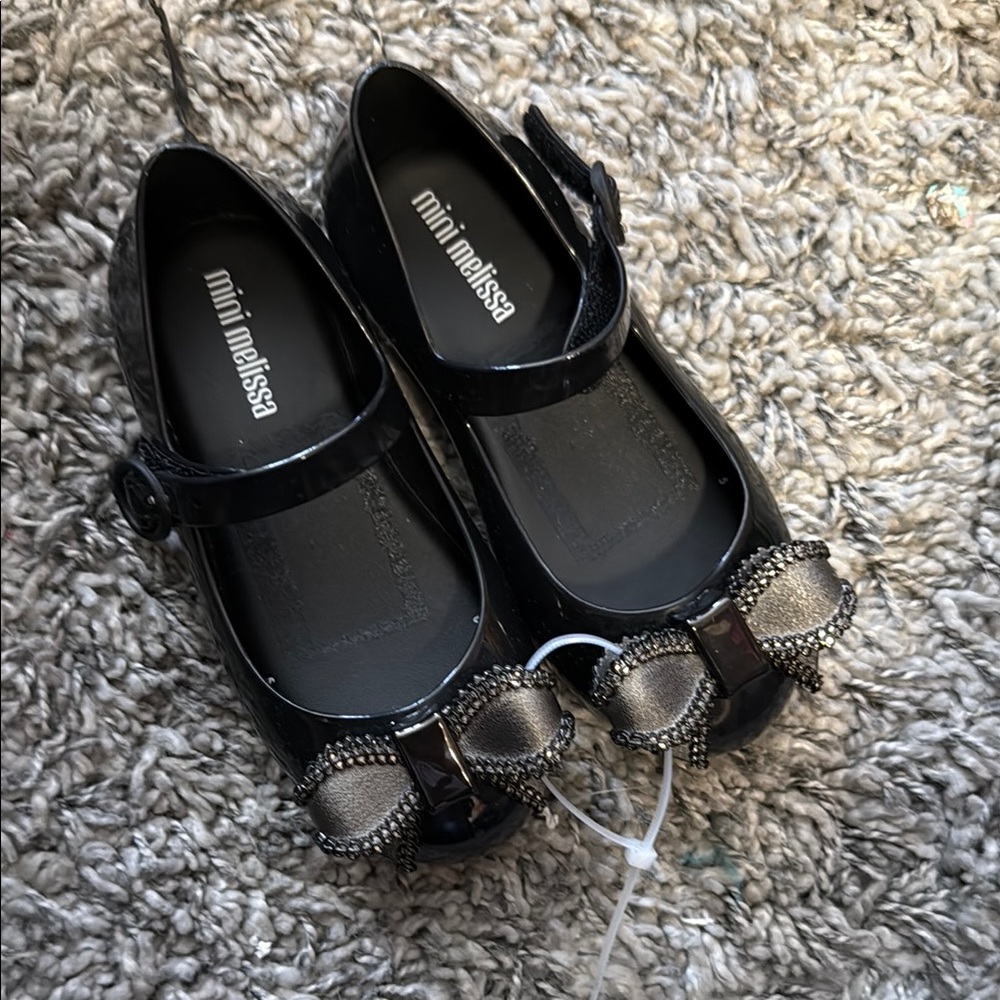 Mini Melissa Black Dress Shoes Sleek Design